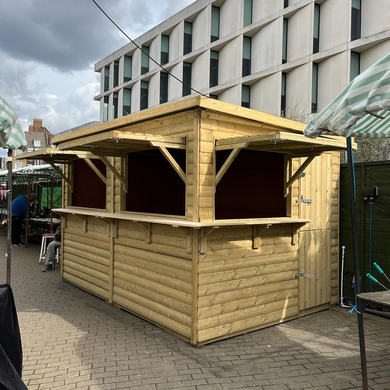 CHRISTMAS MARKET HUT