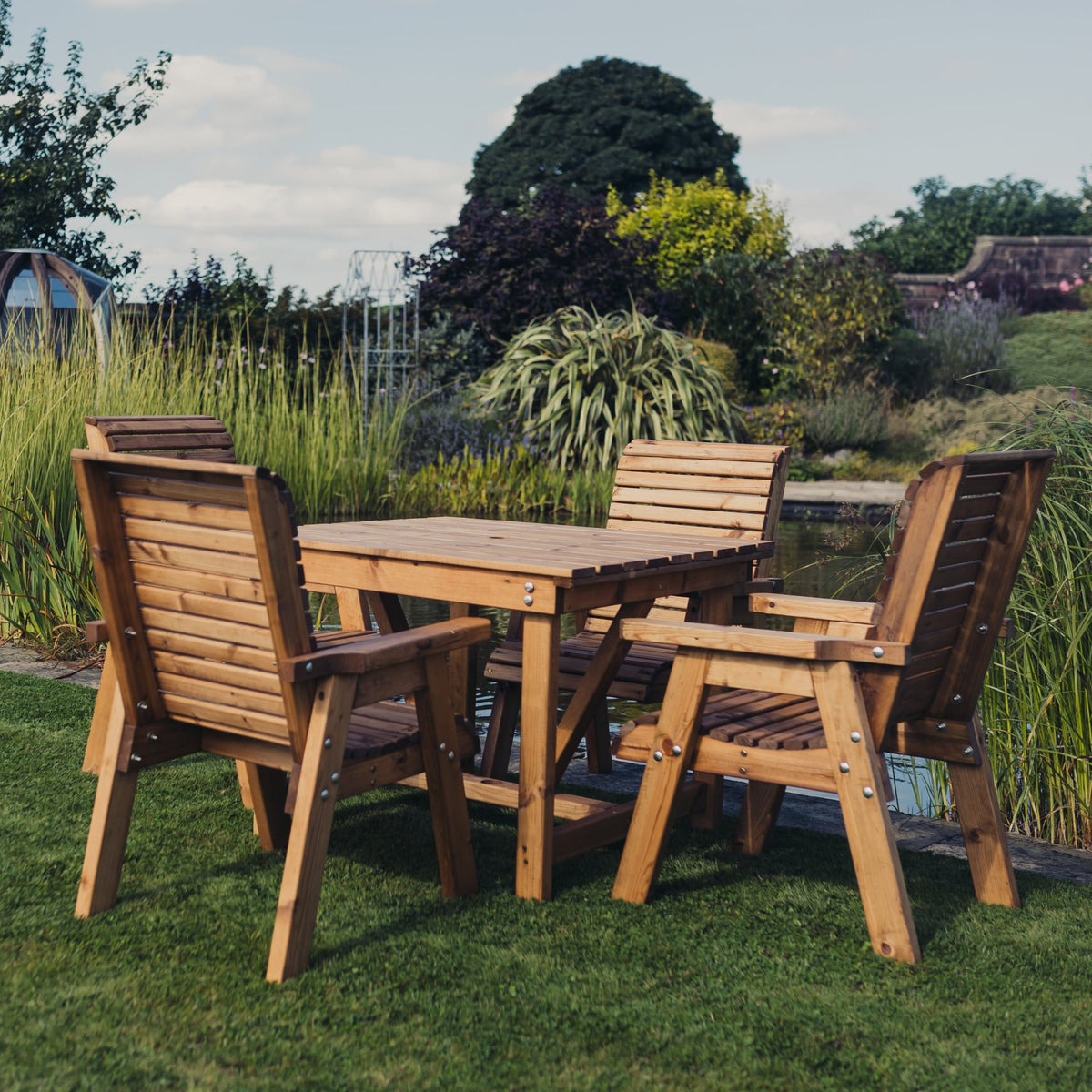 Valley Square Table Set - Sits 4 – Churnet Valley Garden Furniture